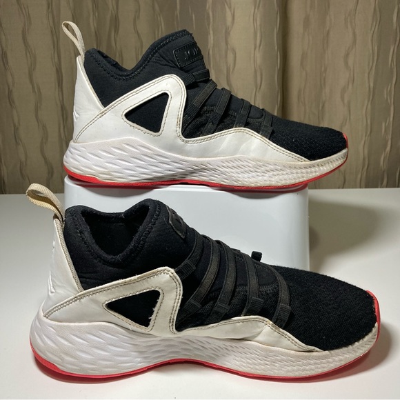Nike Air Jordan Formula 23 Mid White Black Red Trainer 881470-009 Youth Size 5Y - Picture 3 of 15